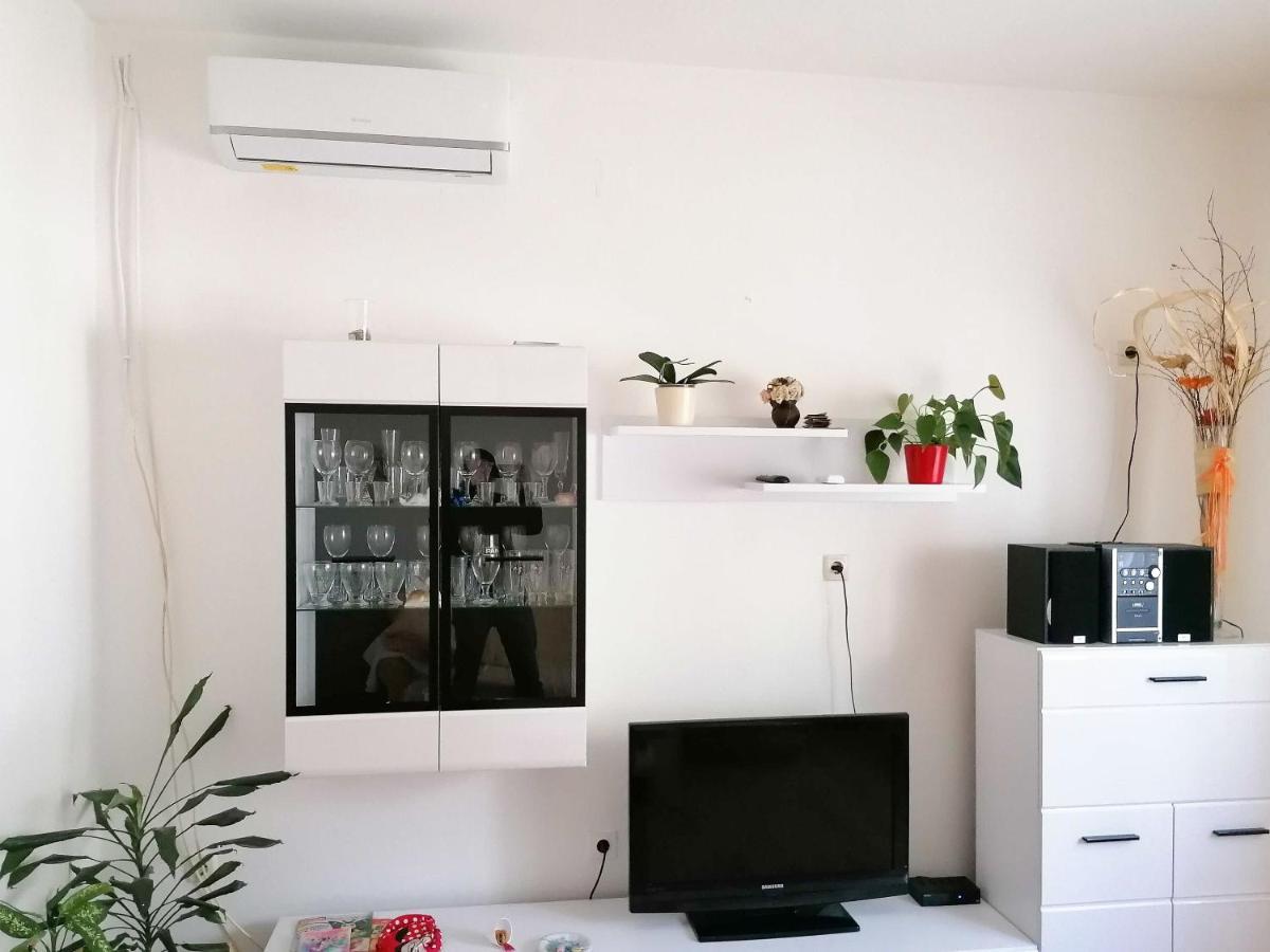 Apartment Ruza 洛帕 外观 照片